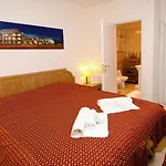 Key Center 4* Roma
